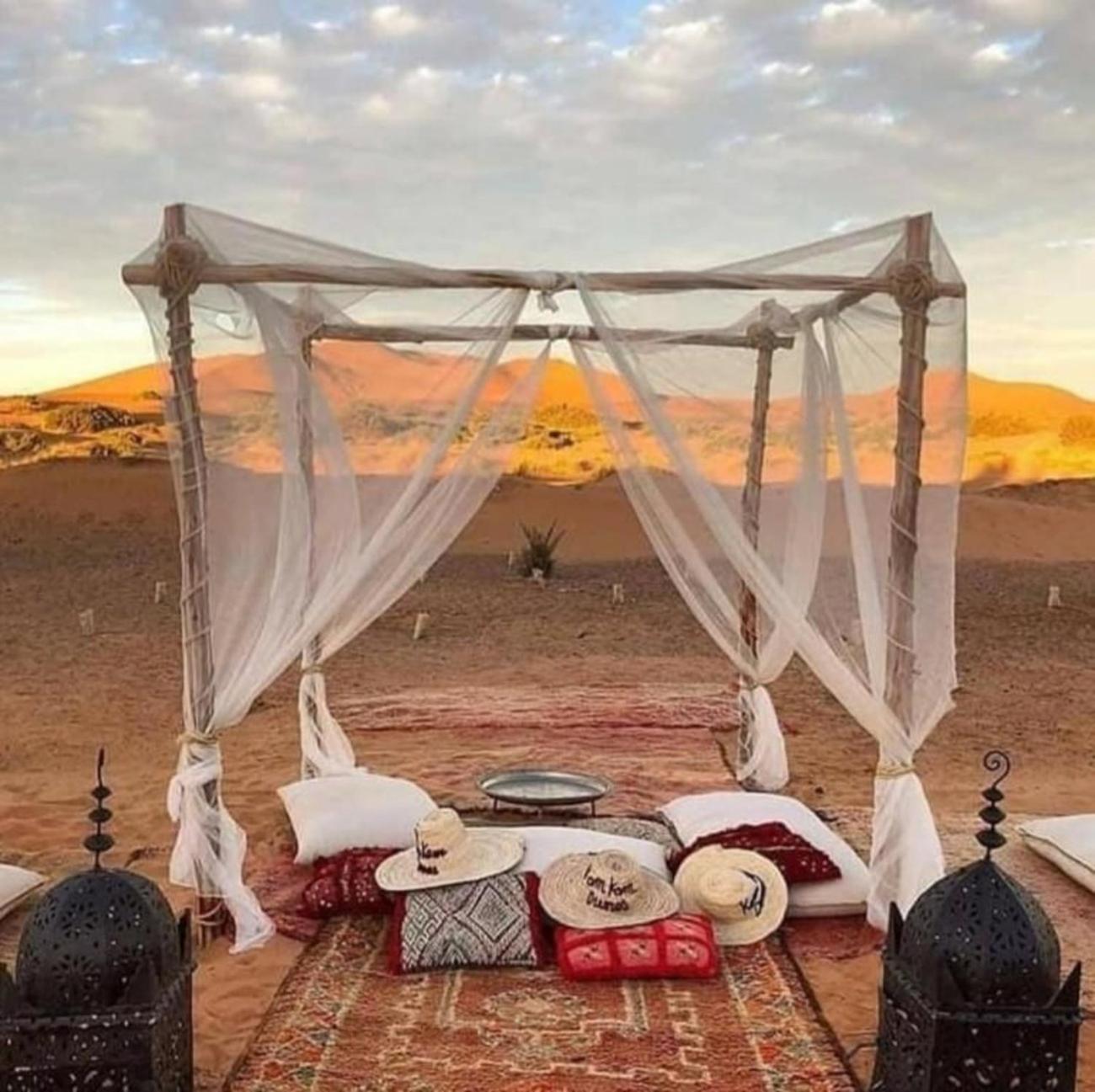 Royal Sands Camp Merzouga Esterno foto